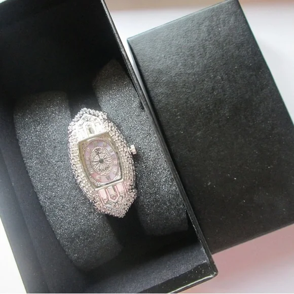 Victoria Wieck watch - Picture 2 of 4